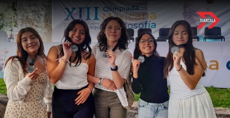 Tlaxcala brilla en Olimpiada de Filosofía: 10 medallas y mención honorífica